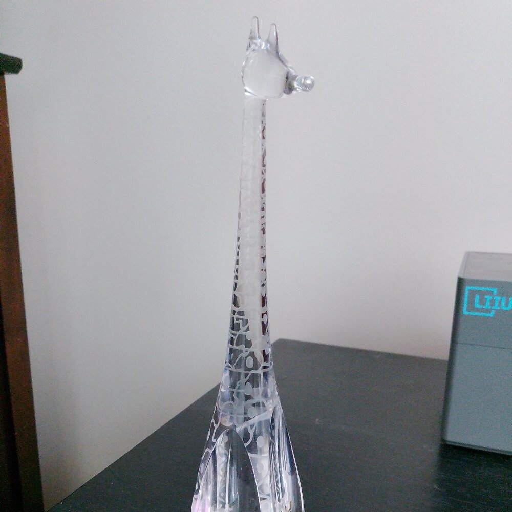 Stunning Crystal Giraffe by Kosta Sweden